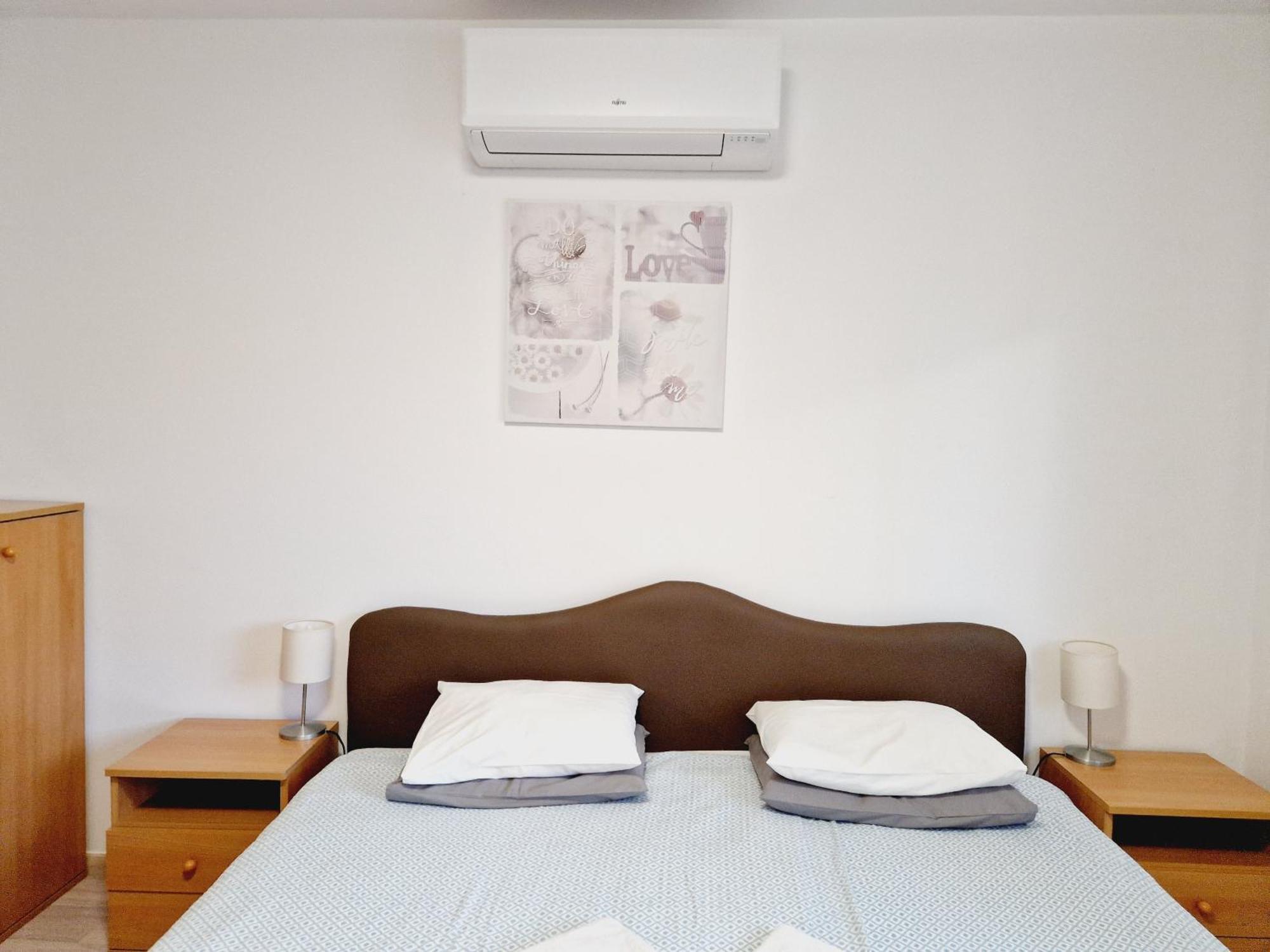 Balaton Panzio Fuered Bed & Breakfast Balatonfured Exterior photo